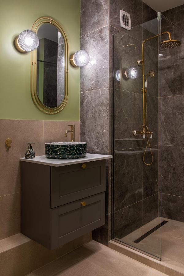 Designer Flat For 4, Heart Of Bucharest, Kitchen Villa Ngoại thất bức ảnh